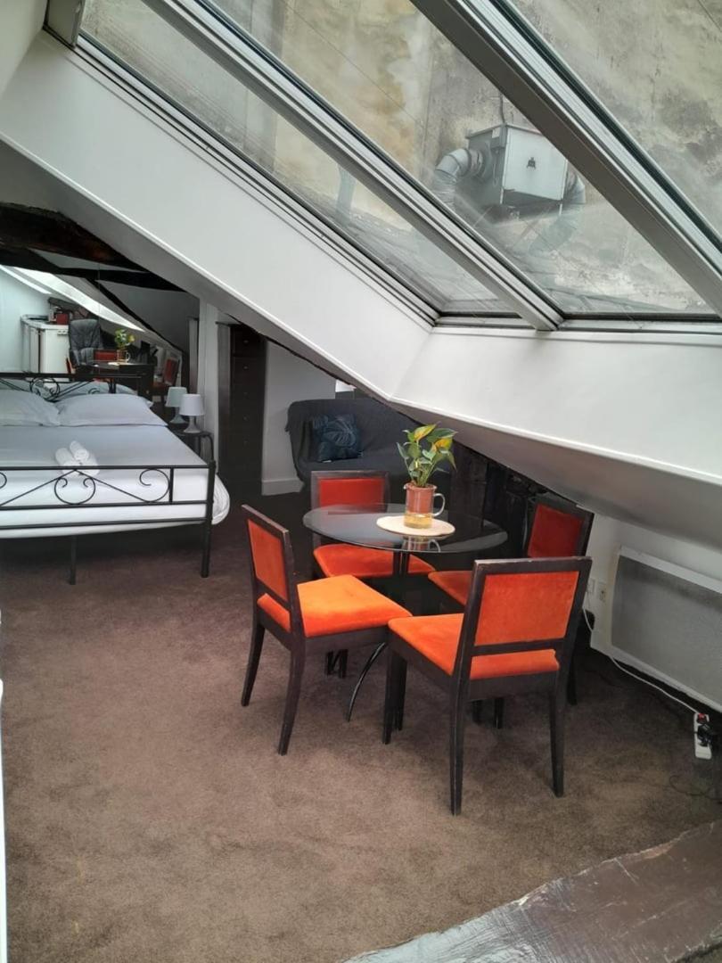 Le Singulier : Au Coeur De Appartement